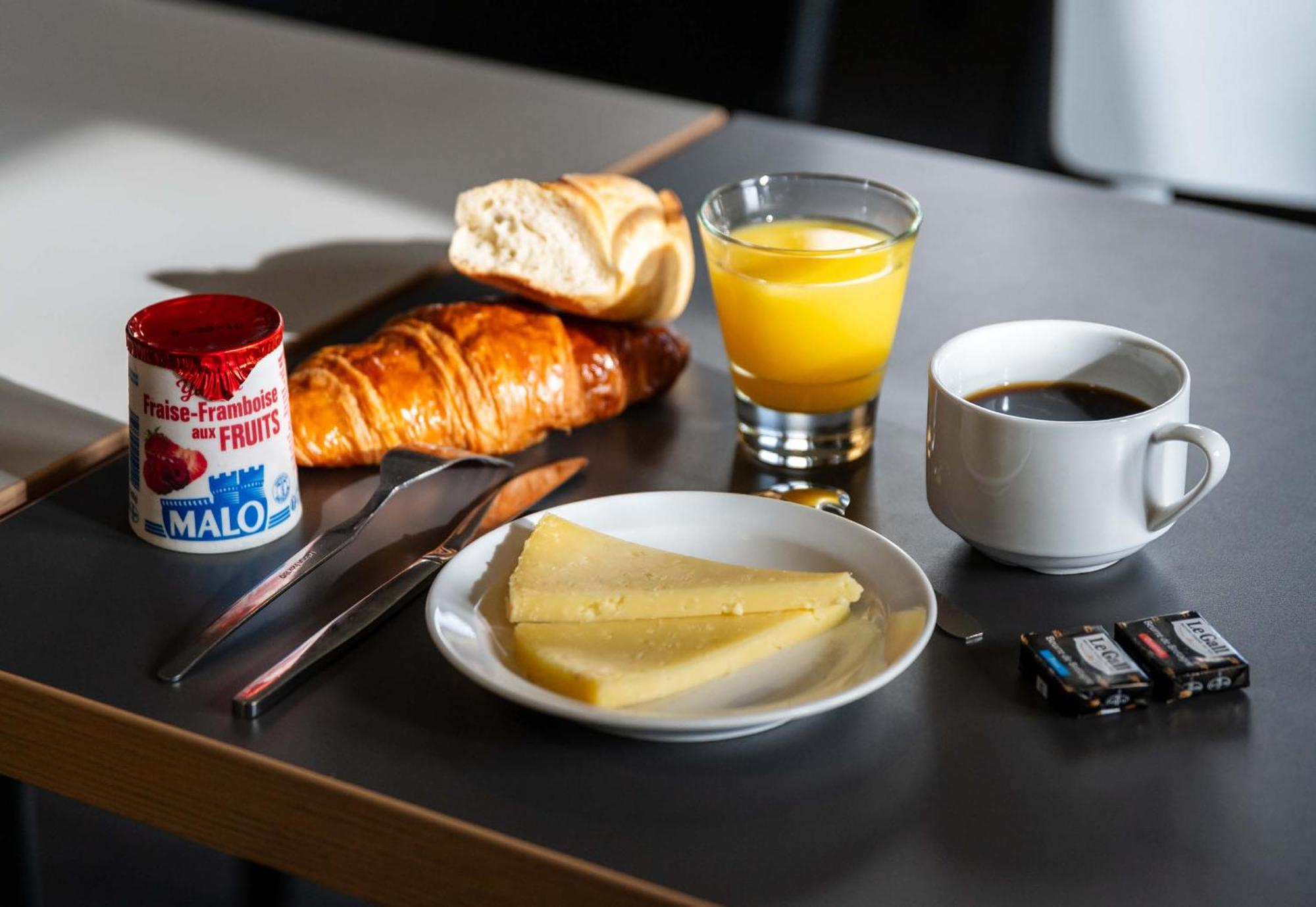 B&B Hotel Lille Lezennes Stade Pierre Mauroy 외부 사진