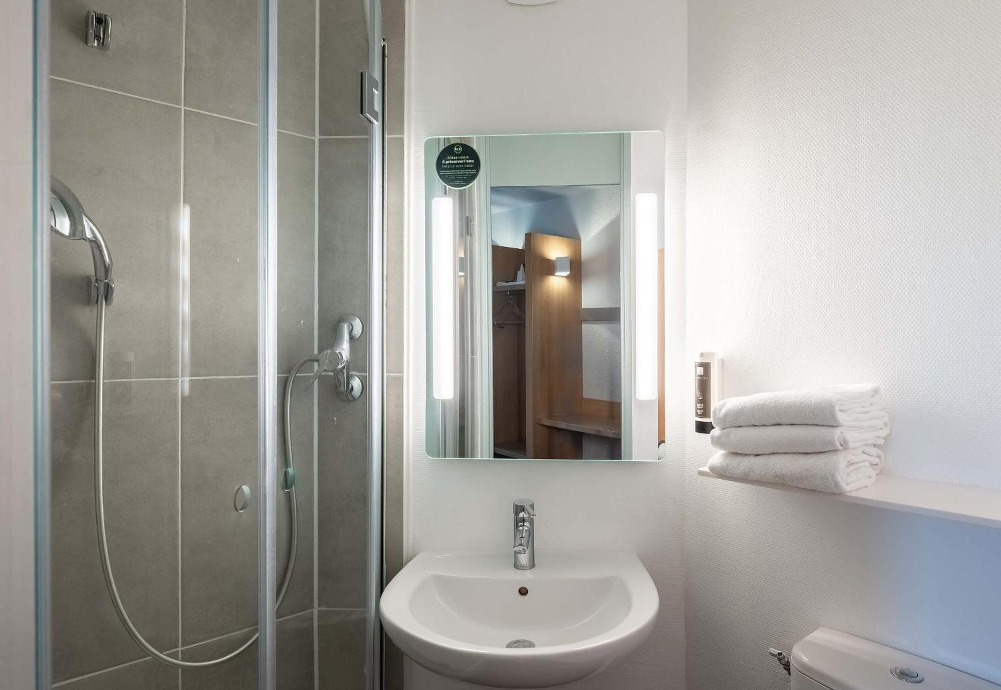 B&B Hotel Lille Lezennes Stade Pierre Mauroy 외부 사진